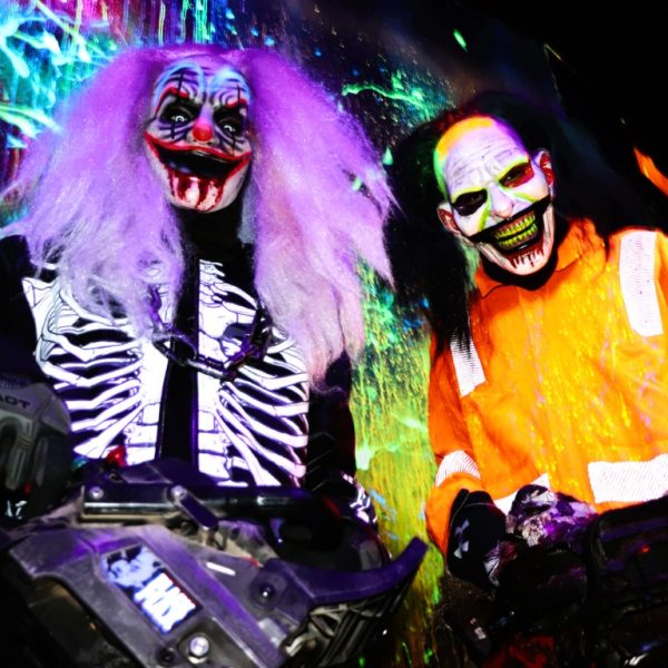 Clowns 2